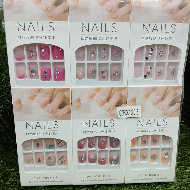 Miss rose Jewel (Nug) Nails